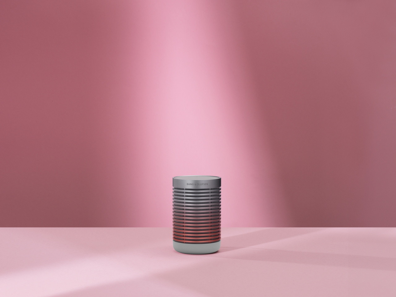 Bang & Olufsen Beosound Explore 新品同様 New】Atelier Edition Beosound Explore Blossom Pink