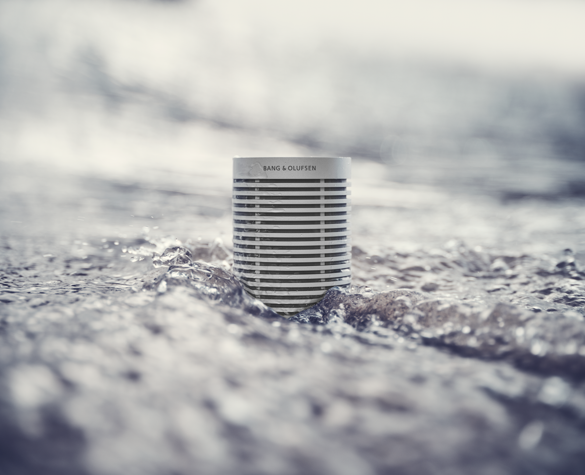 【New Color】Beosound Explore Grey Mist