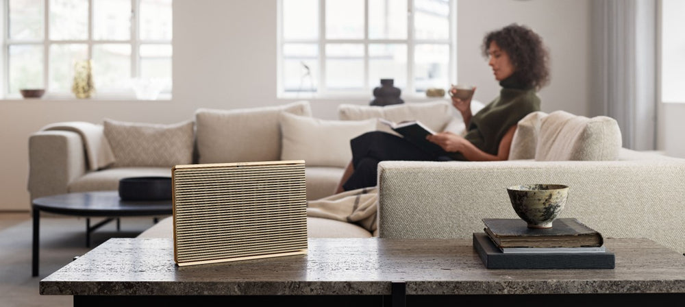 Beoplay A9 4th Gen Gold Tone – Bang & Olufsen 正規輸入販売