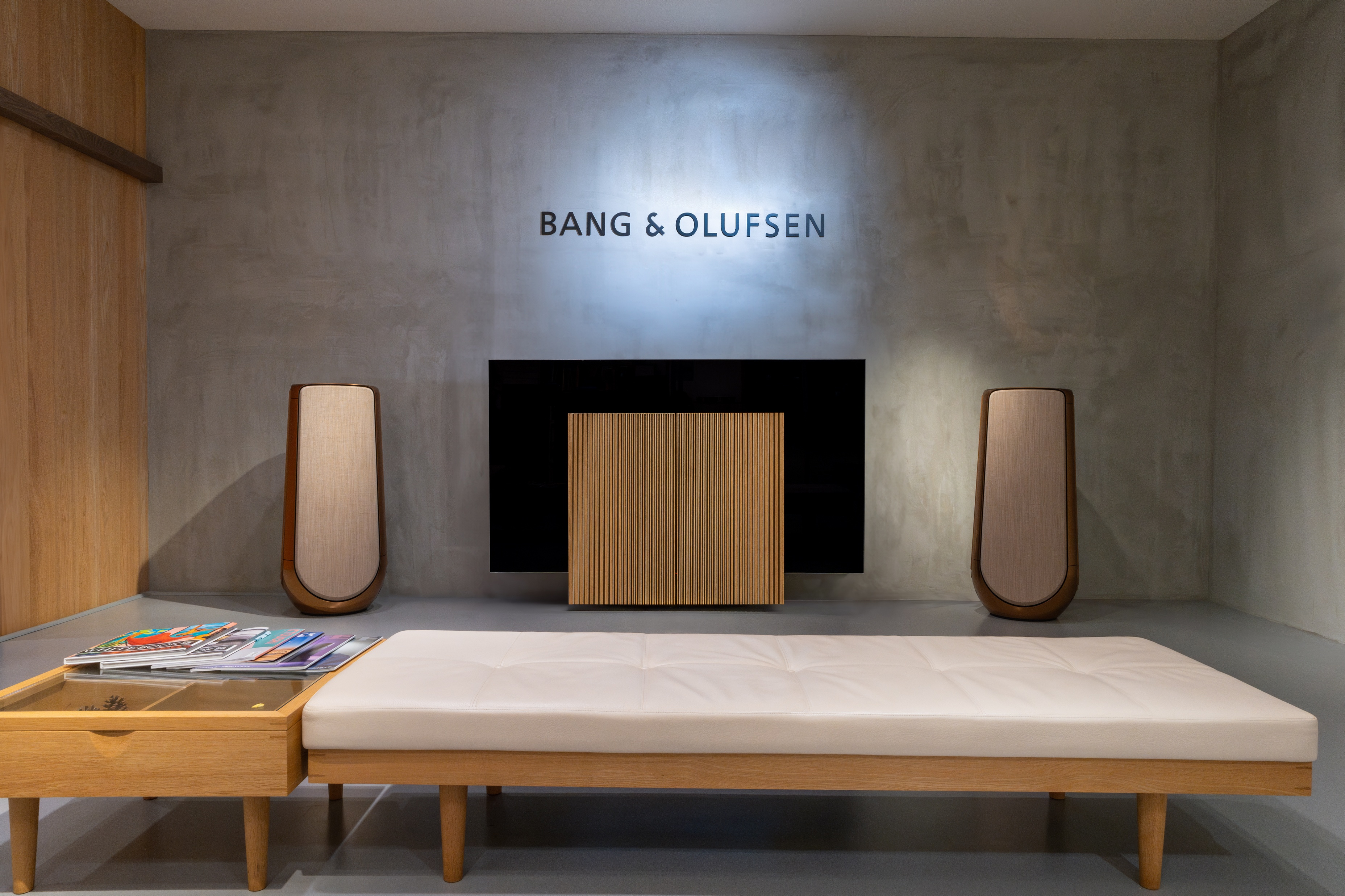 Bang ＆ Olufsen 梅田移転のご案内