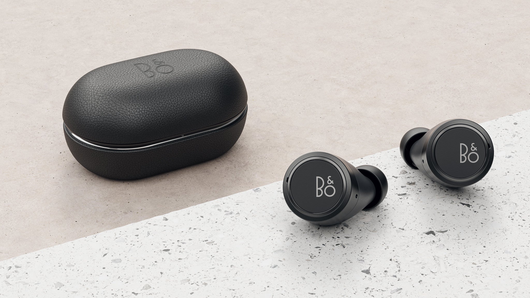 【梅田店】人気のイヤホンBeoplay E8が待望のモデルチェンジ