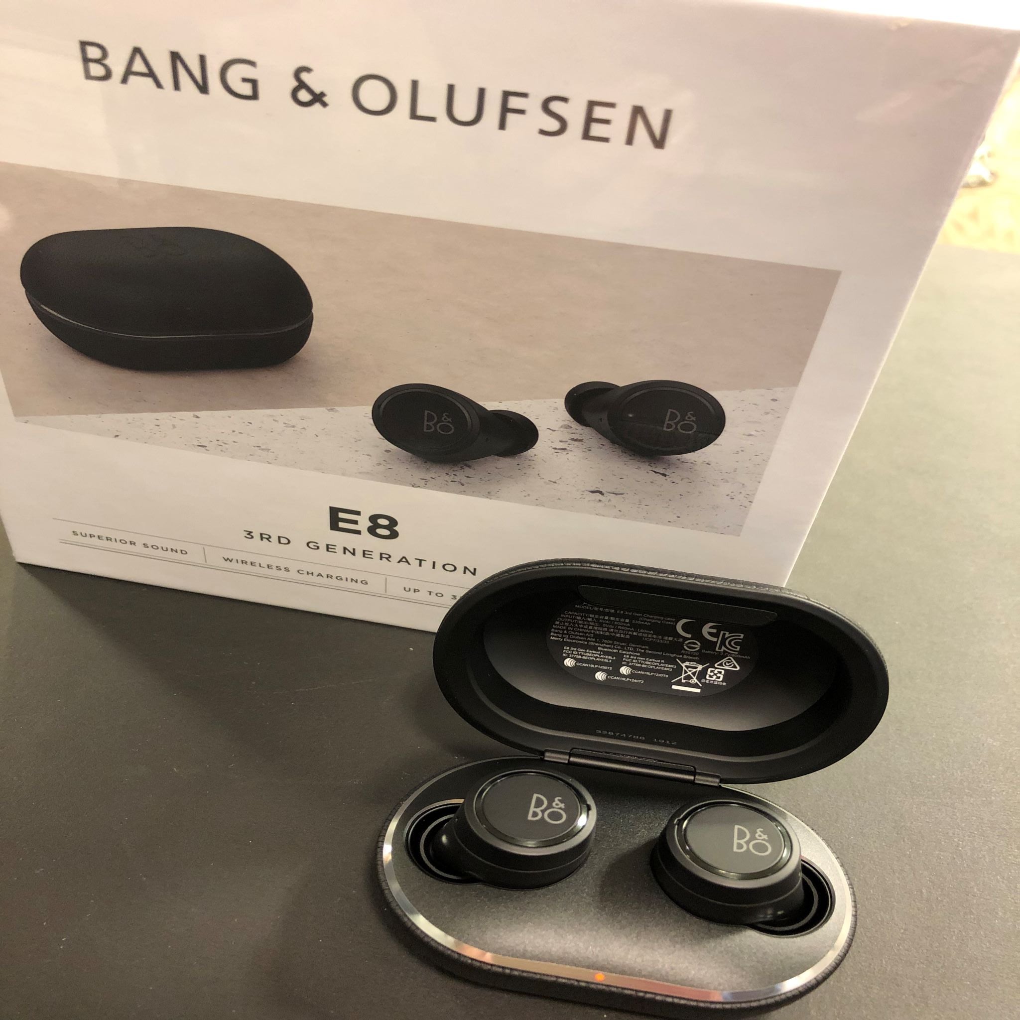 【西武渋谷店】Beoplay E8 第3世代モデル 大好評発売中！！